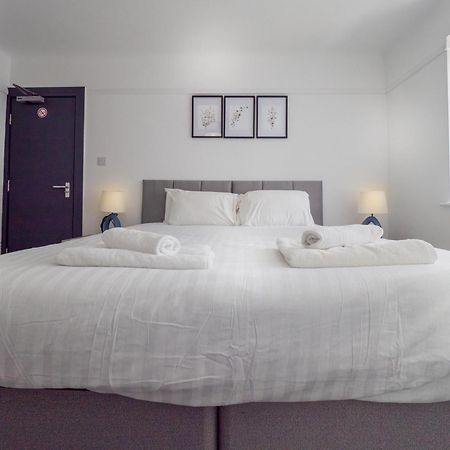 3Br Haven Retreat In Wallasey With Free Street Parking Экстерьер фото