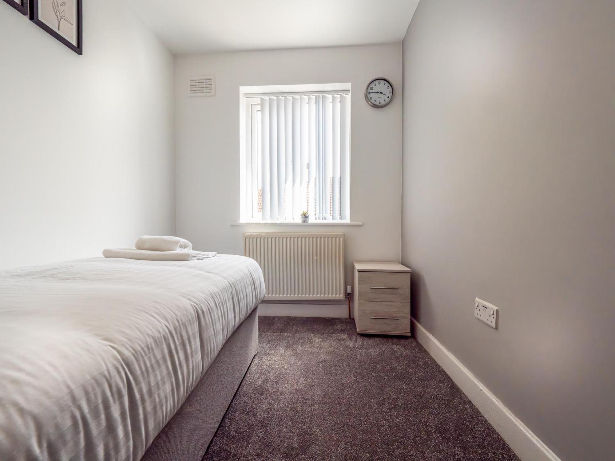 3Br Haven Retreat In Wallasey With Free Street Parking Экстерьер фото