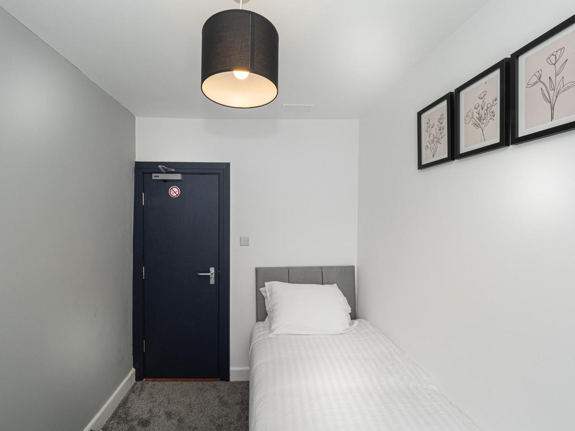 3Br Haven Retreat In Wallasey With Free Street Parking Экстерьер фото